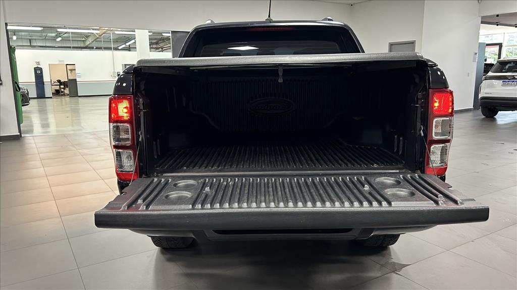 Ford-RANGER-2.2 BLACK 4X2 CD 16V DIESEL 4P AUTOMÁTICO