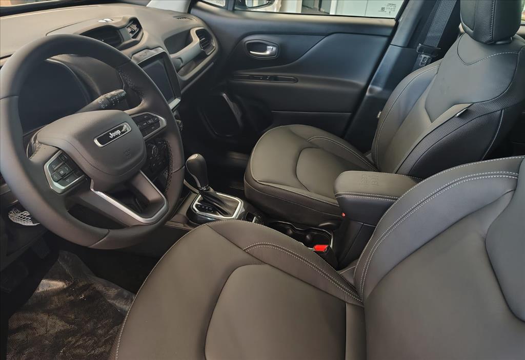 RENEGADE 1.3 T270 TURBO FLEX LONGITUDE AT67