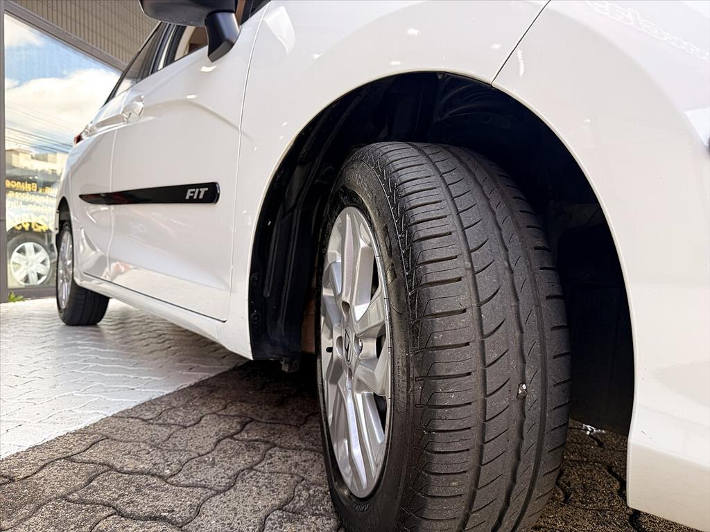 Honda Fit - 1.5 LX 16V FLEX 4P AUTOMÁTICO