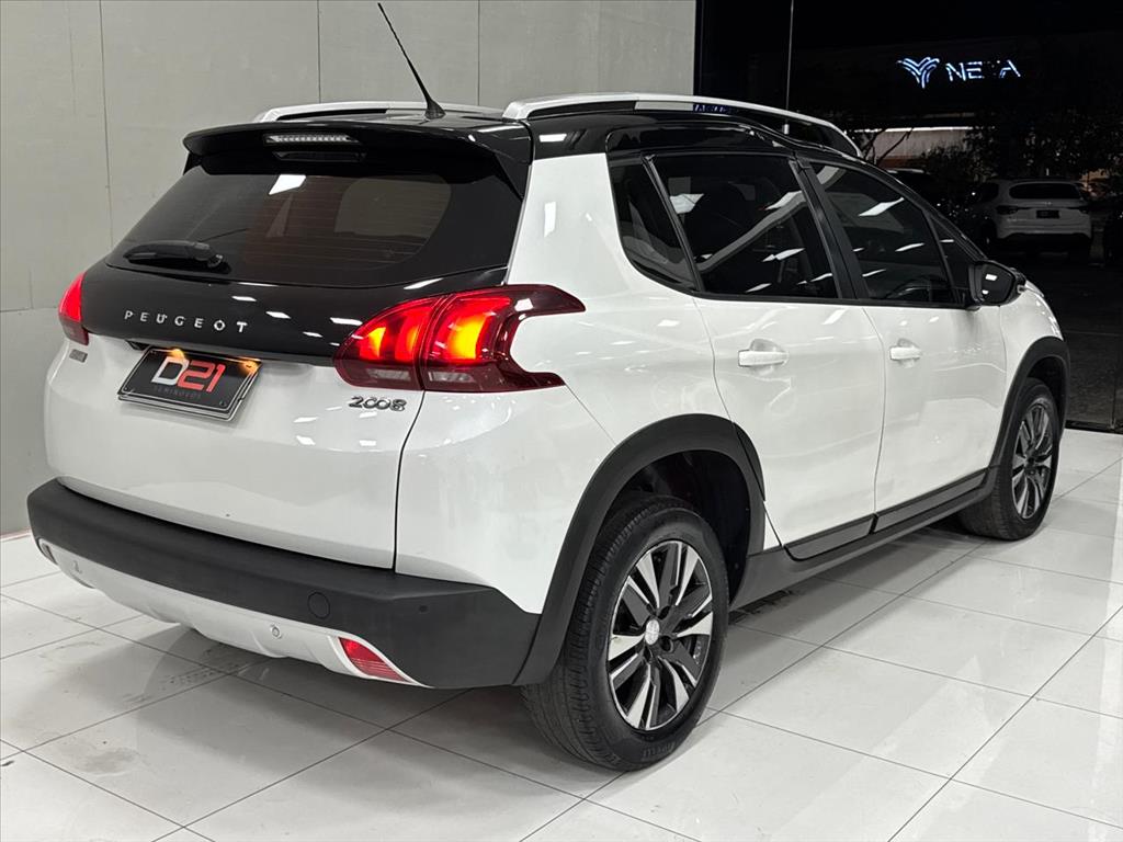 Peugeot-2008-1.6 16V THP FLEX GRIFFE 4P AUTOMÁTICO