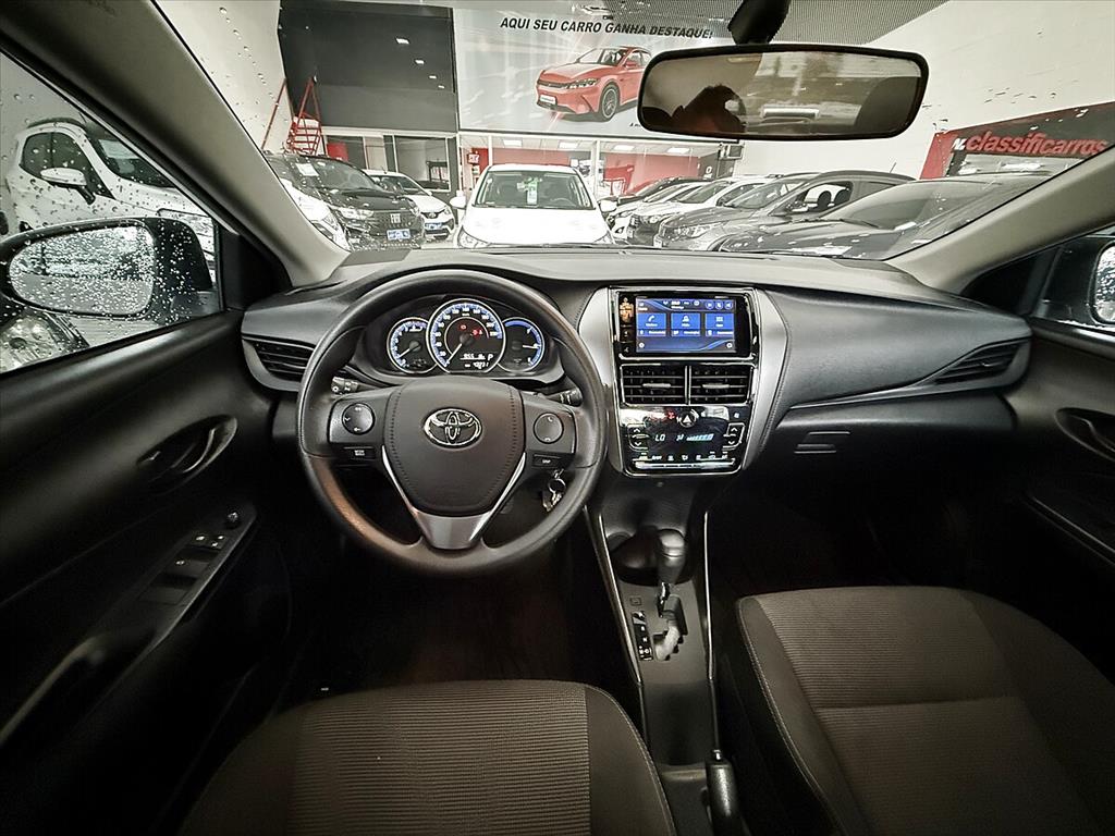 Toyota Yaris - 1.5 16V FLEX SEDAN XL MULTIDRIVE