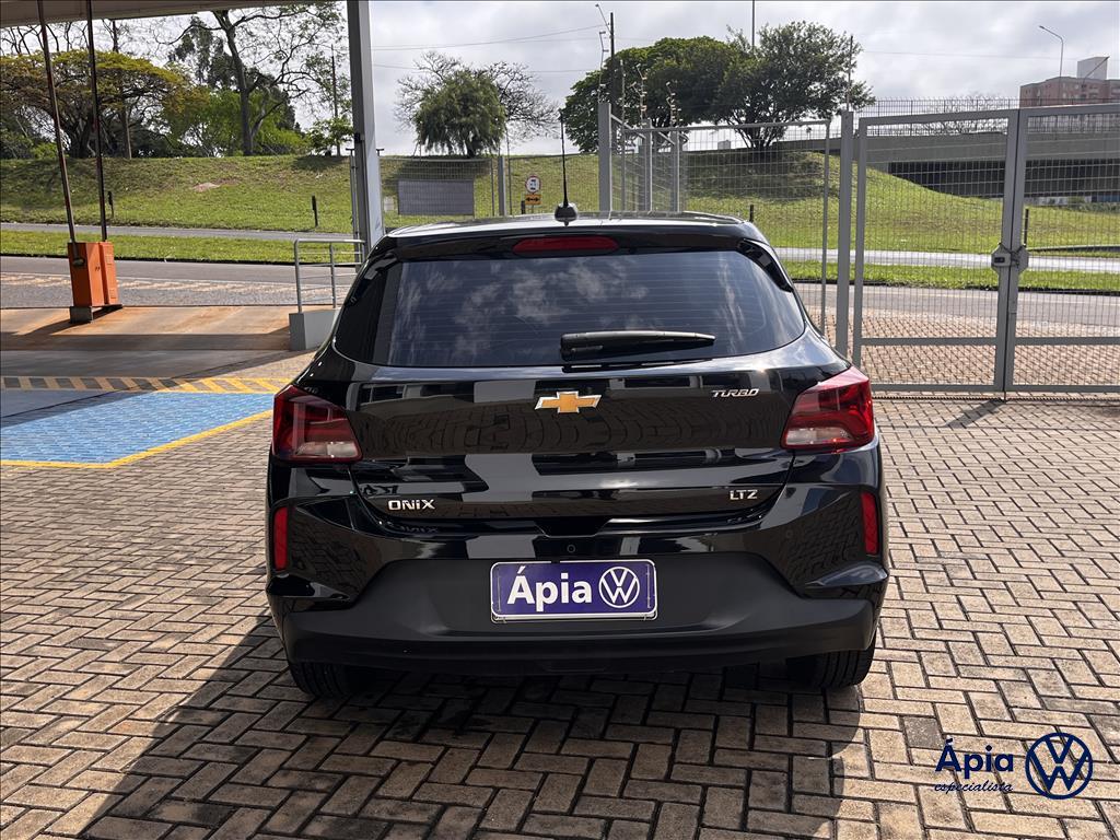 ONIX 1.0 TURBO FLEX LTZ AUTOMÁTICO4