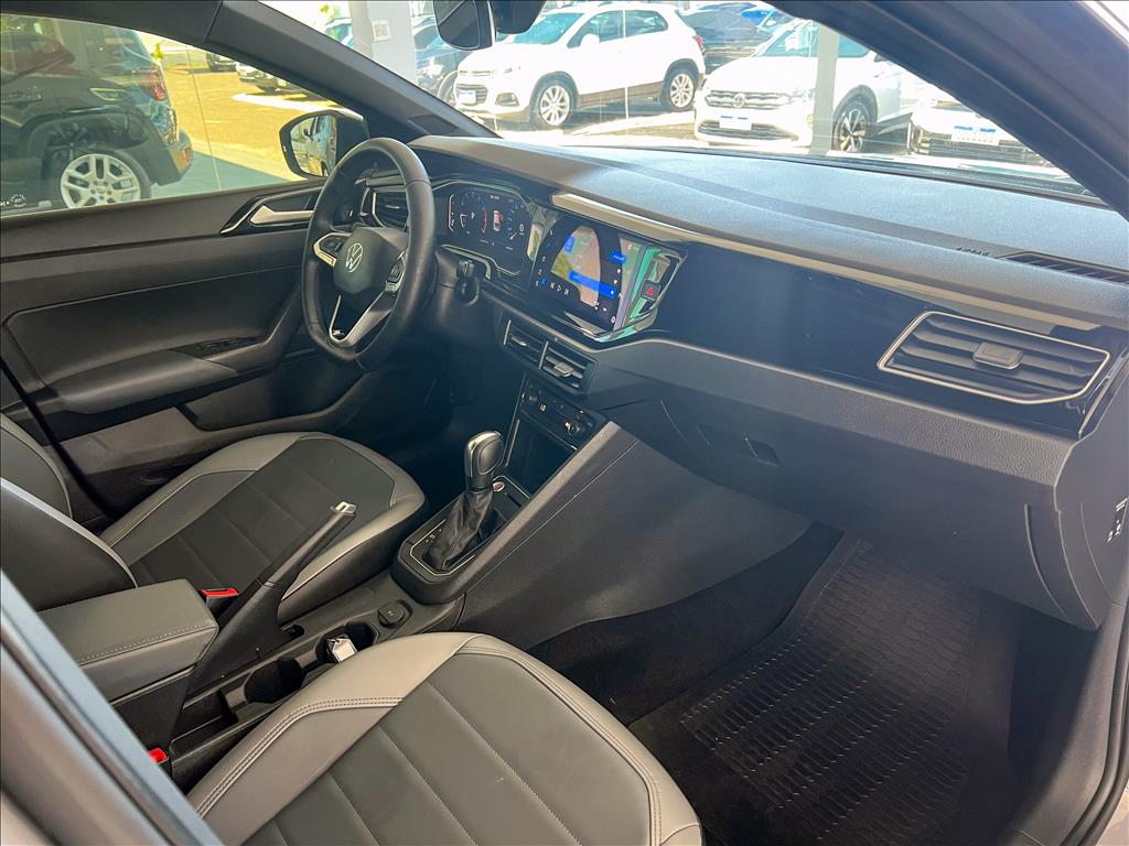 NIVUS 1.0 200 TSI TOTAL FLEX HIGHLINE AUTOMÁTICO10