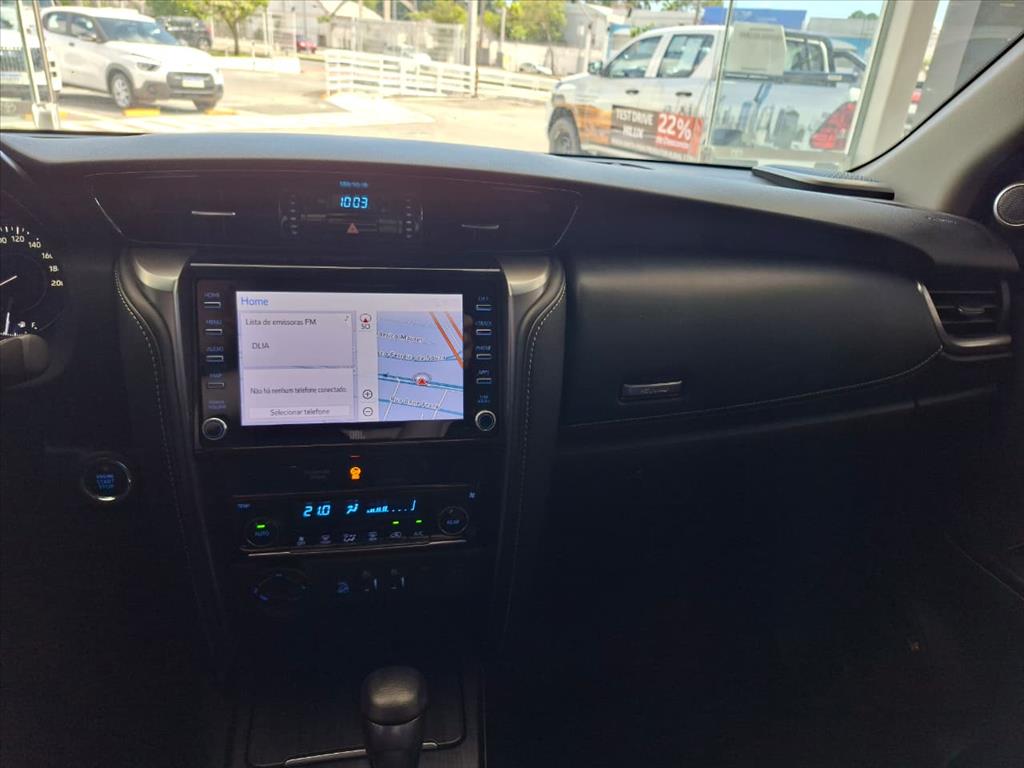 HILUX SW4 2.8 D-4D TURBO DIESEL SRX 7L 4X4 AUTOMÁTICO10