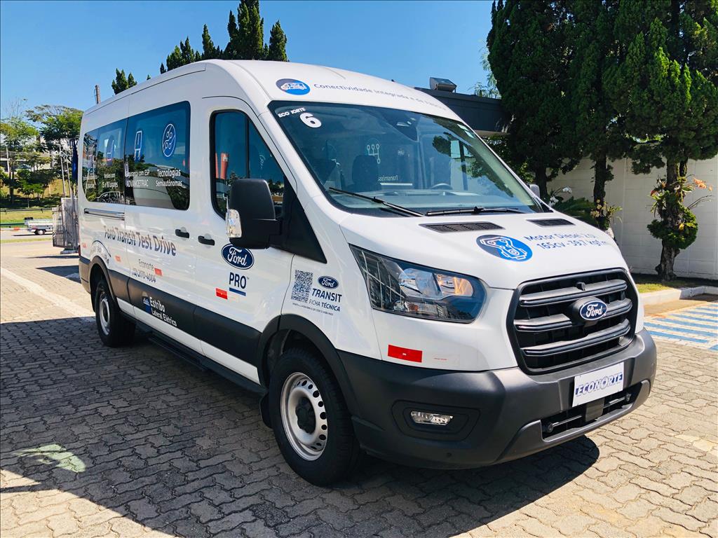 TRANSIT 2.0 ECOBLUE DIESEL MINIBUS 14+1 L3H2 AUTOMÁTICO2