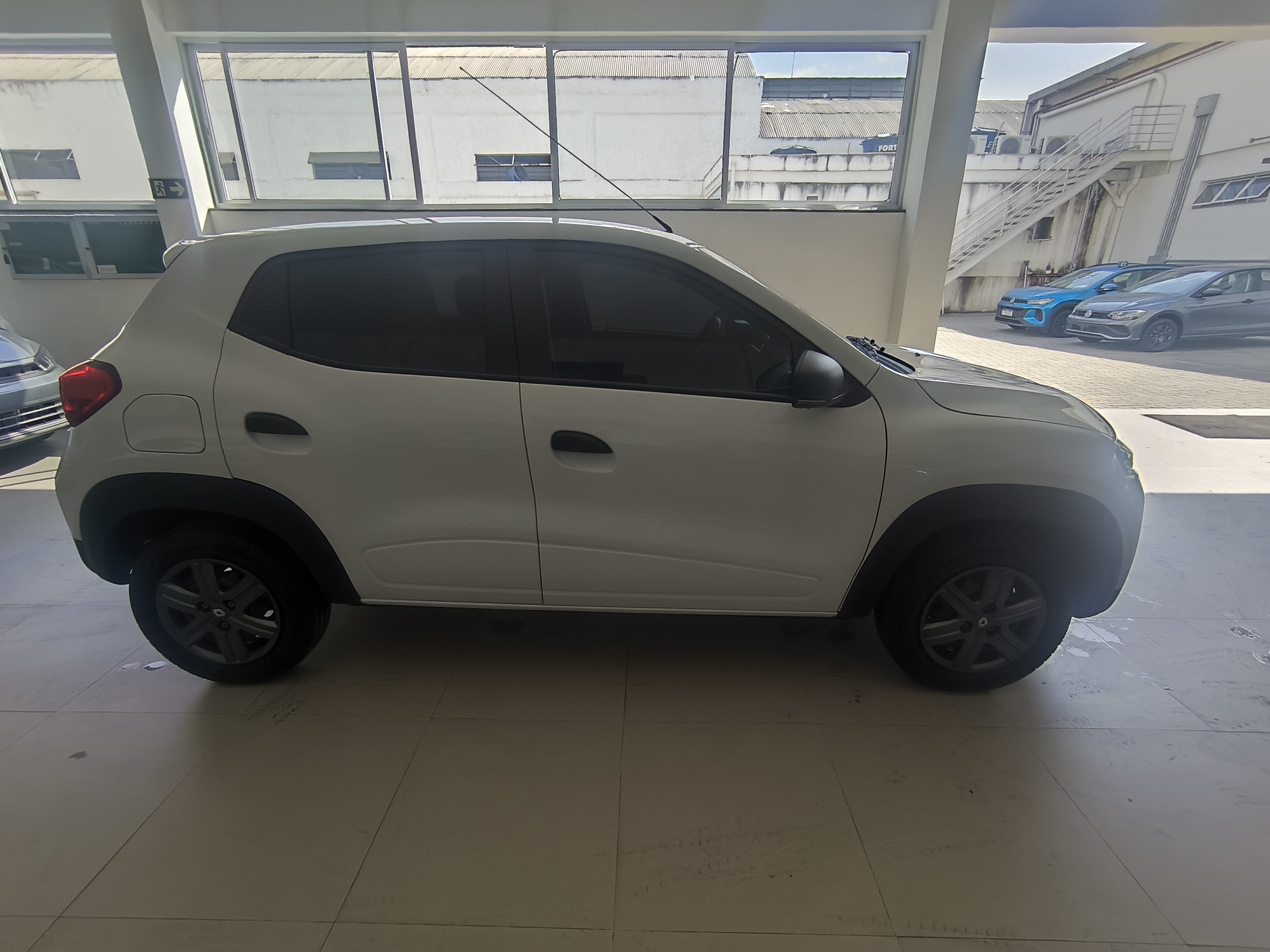 KWID 1.0 12V SCE FLEX ZEN MANUAL3
