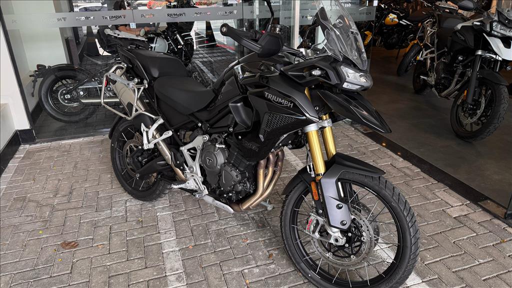 TIGER 1200 BLACK EDITION7