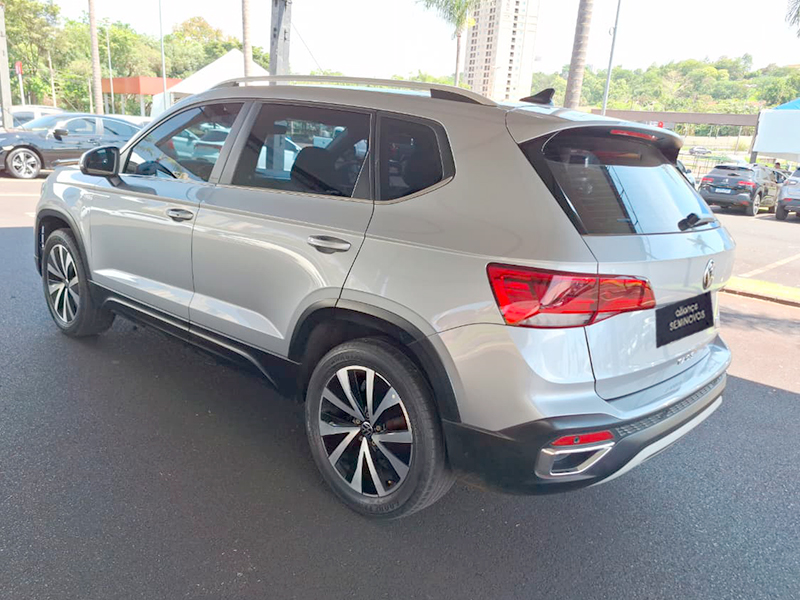 TAOS 1.4 250 TSI TOTAL FLEX HIGHLINE AUTOMÁTICO5