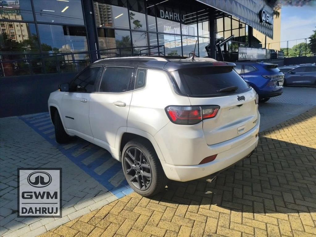 COMPASS 2.0 HURRICANE 4 TURBO GASOLINA BLACKHAWK AT93