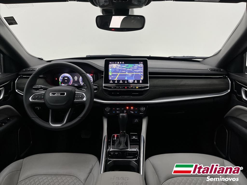 COMMANDER 1.3 T270 TURBO FLEX LIMITED AT68