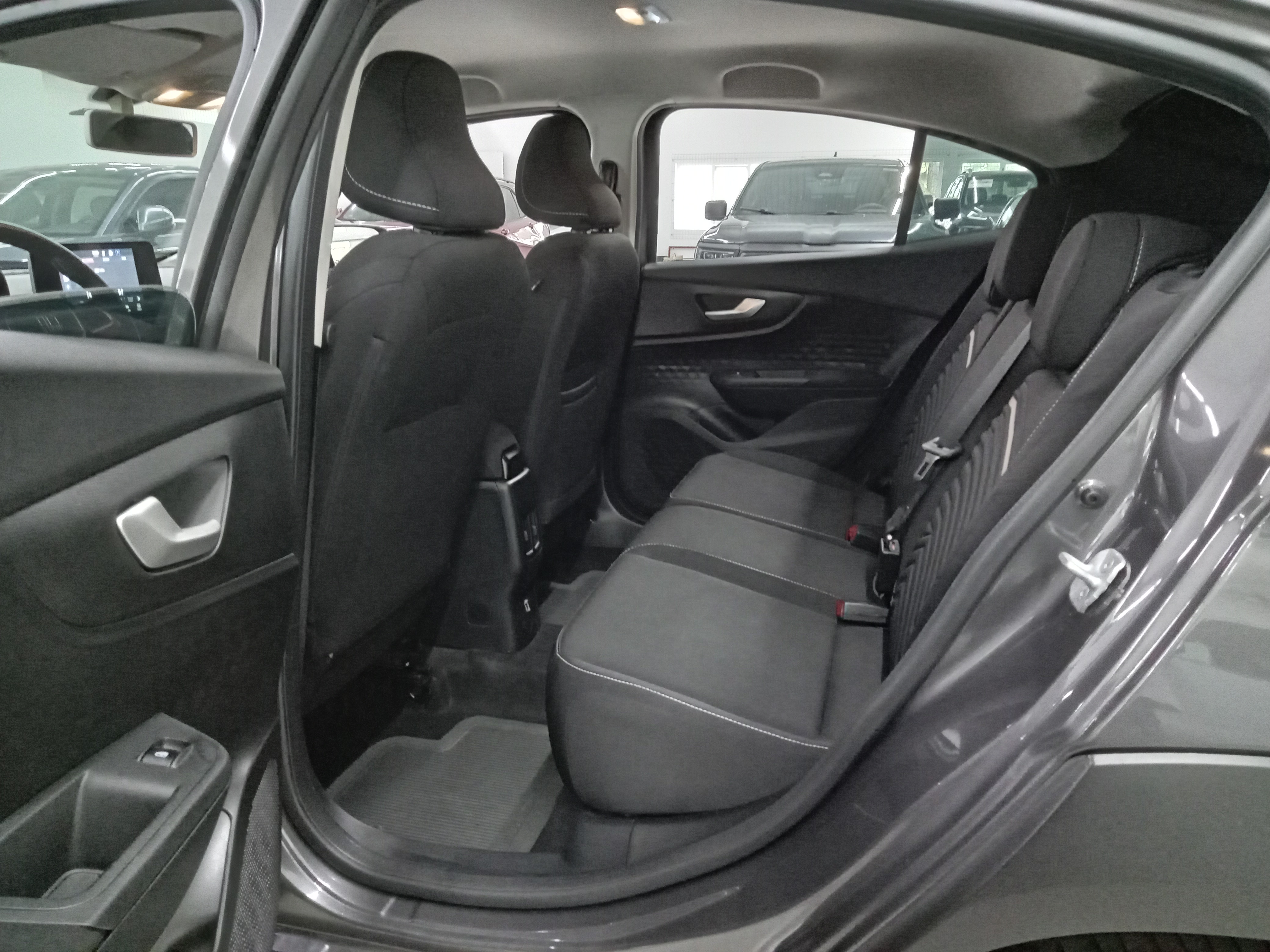 FASTBACK 1.0 TURBO 200 FLEX CVT8