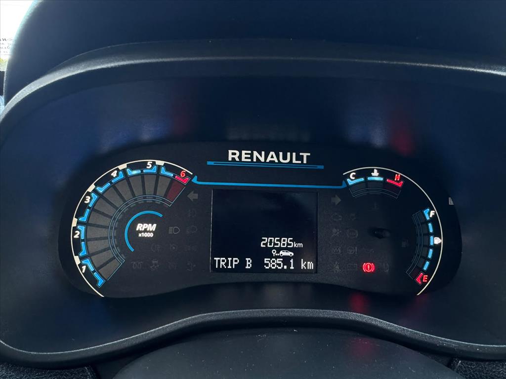 Renault-KWID-1.0 12V SCE FLEX OUTSIDER MANUAL