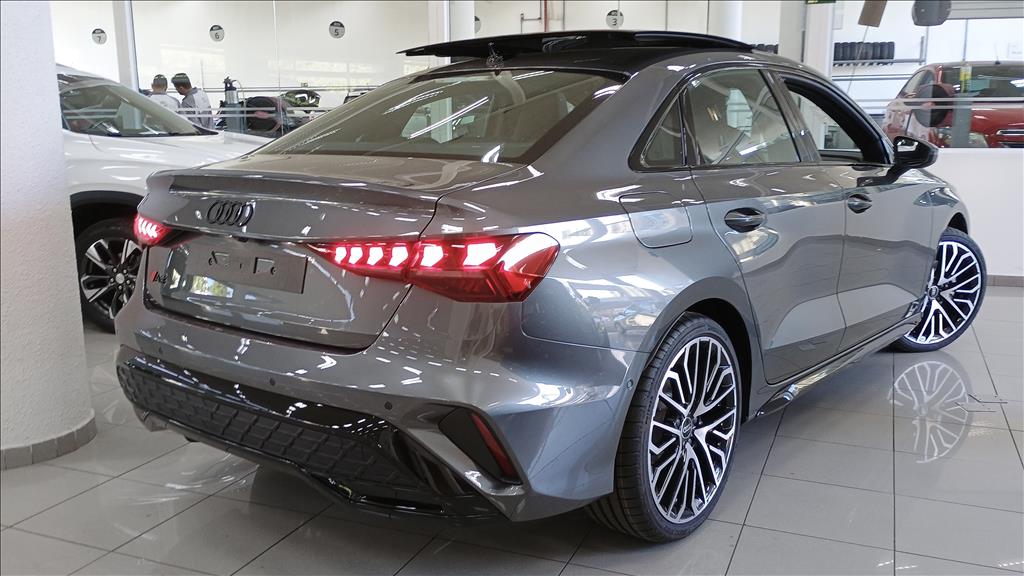 A3 2.0 40 TFSI GASOLINA SEDAN PERFORMANCE BLACK S-TRONIC3