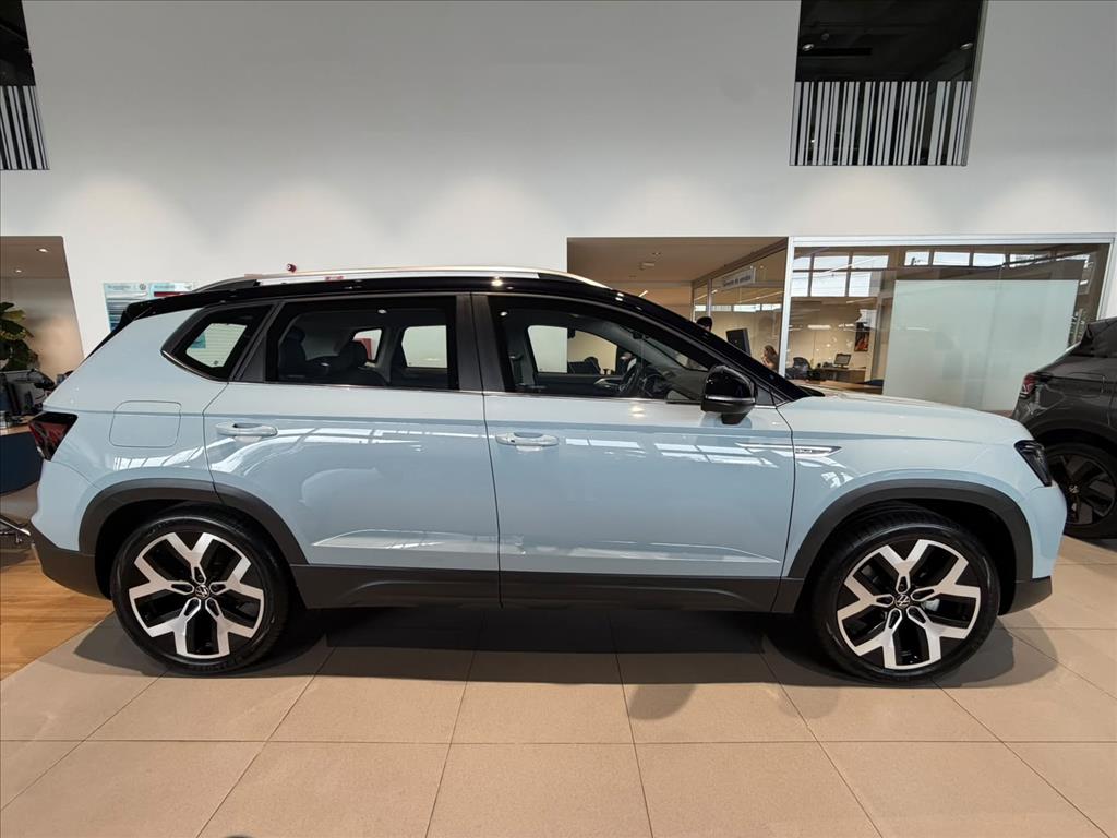 TAOS 1.4 250 TSI TOTAL FLEX HIGHLINE AUTOMÁTICO1