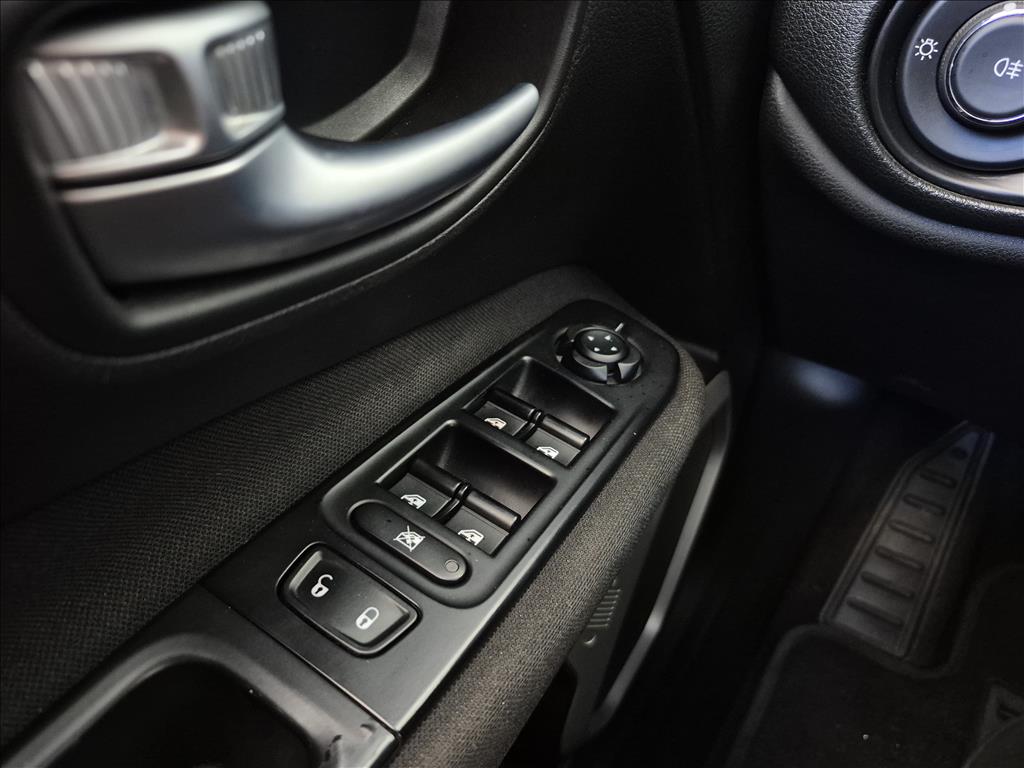 RENEGADE 1.8 16V FLEX 4P AUTOMÁTICO13