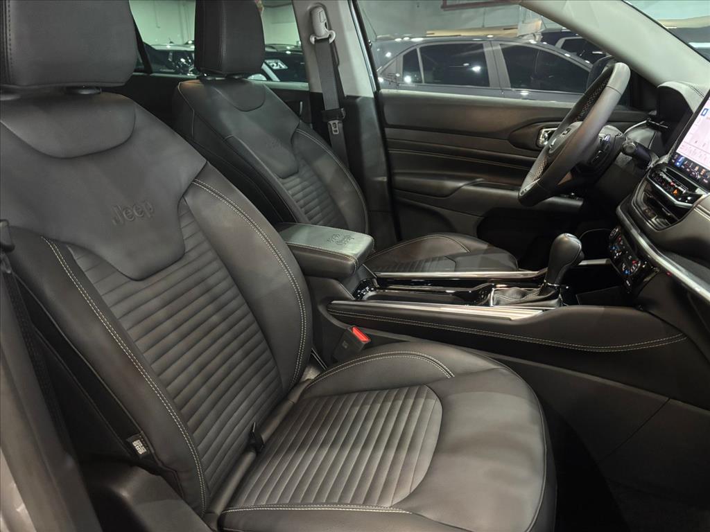 COMMANDER 1.3 T270 TURBO FLEX LONGITUDE AT6 COMMANDER 1.3 T270 TURBO FLEX LONGITUDE AT6