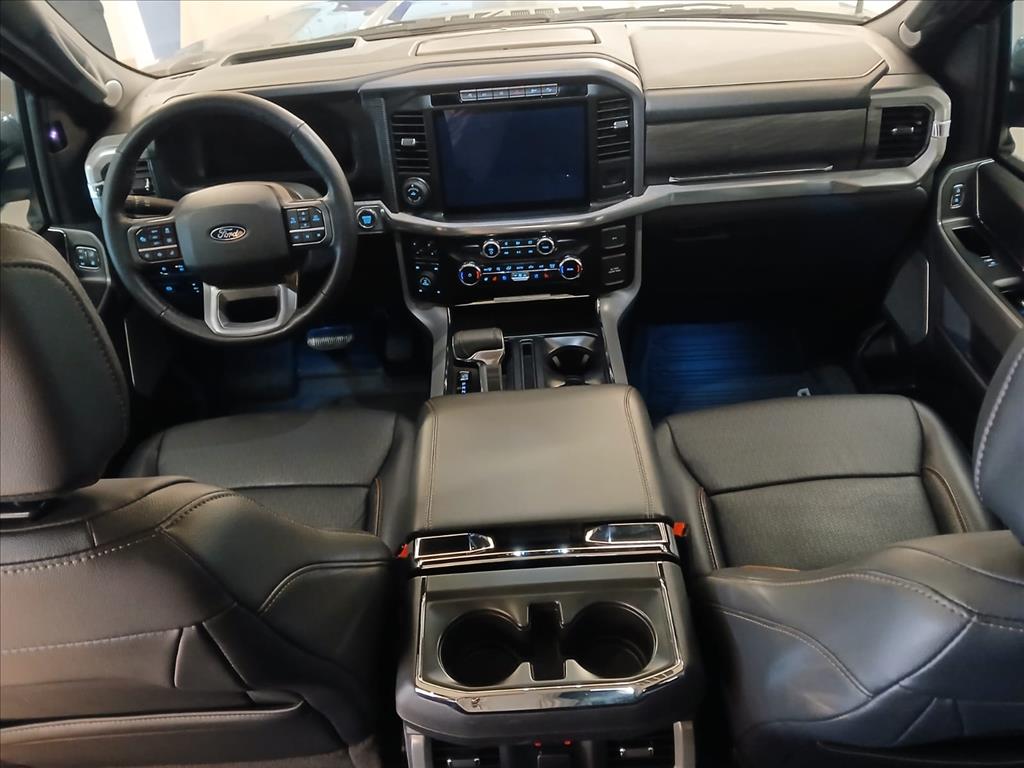 Ford-F-150-5.0 V8 GASOLINA CD LARIAT FX4 AUTOMÁTICO
