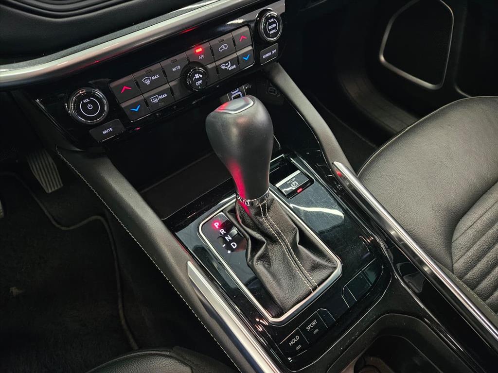 COMMANDER 1.3 T270 TURBO FLEX LONGITUDE AT611