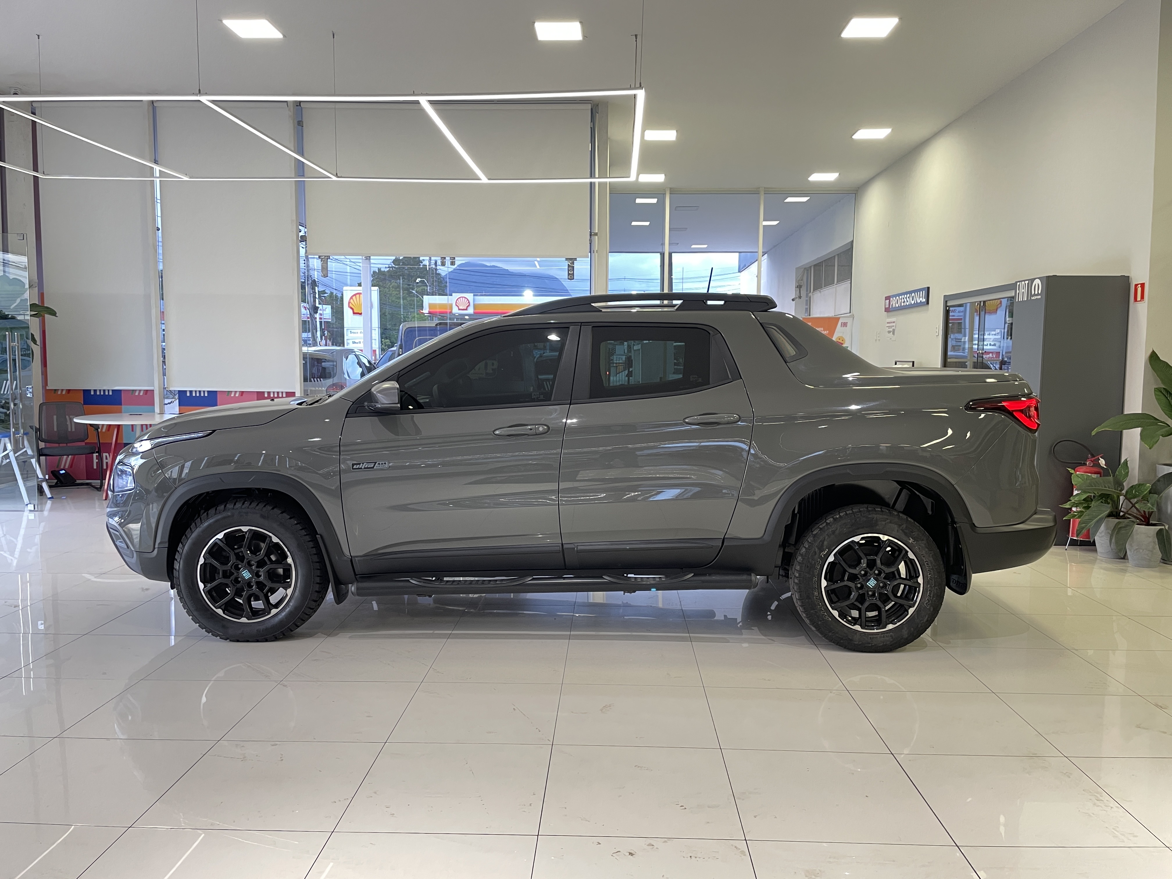 TORO 2.0 16V TURBO DIESEL ULTRA 4WD AT97