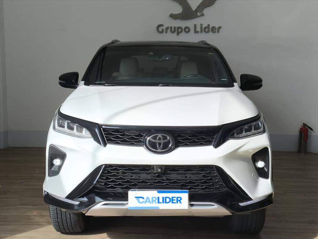 HILUX SW4 2.8 D-4D TURBO DIESEL DIAMOND 7L 4X4 AUTOMÁTICO18