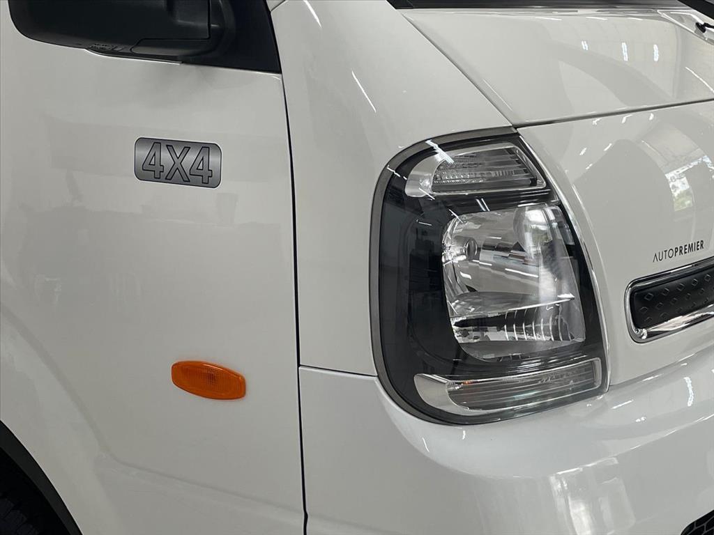 BONGO 2.5 TD DIESEL STD CS 4x4 MANUAL1