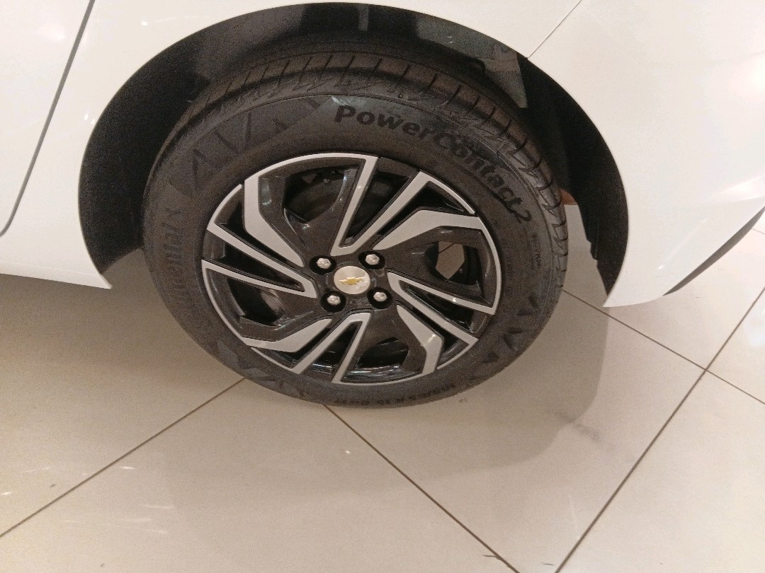 GM - Chevrolet-ONIX-1.0 TURBO FLEX LT MANUAL