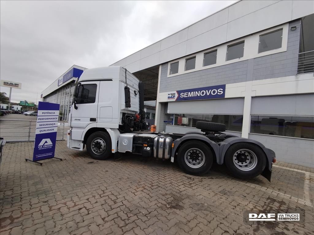 MERCEDES-BENZ-ACTROS-2546LS/33 6X2