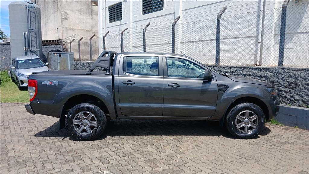 RANGER 2.2 XLS 4X4 CD 16V DIESEL 4P AUTOMÁTICO3