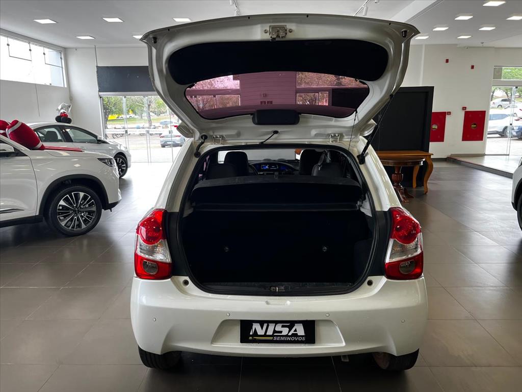 ETIOS 1.5 XLS 16V FLEX 4P AUTOMÁTICO