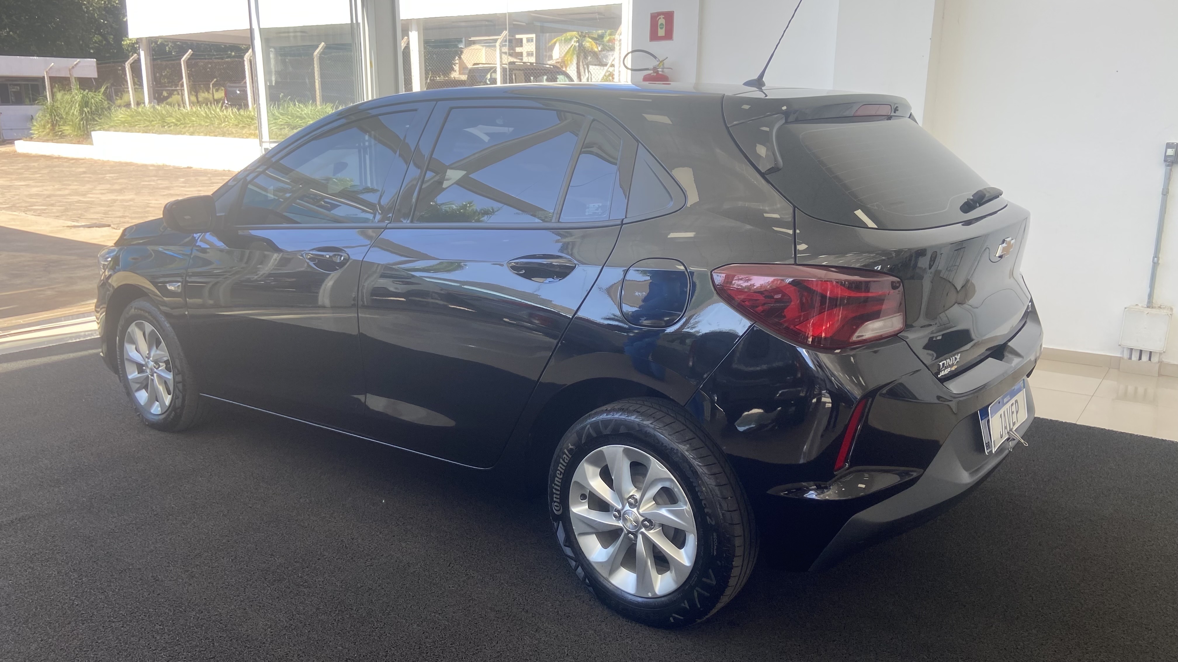 GM - Chevrolet-ONIX-1.0 FLEX LT MANUAL