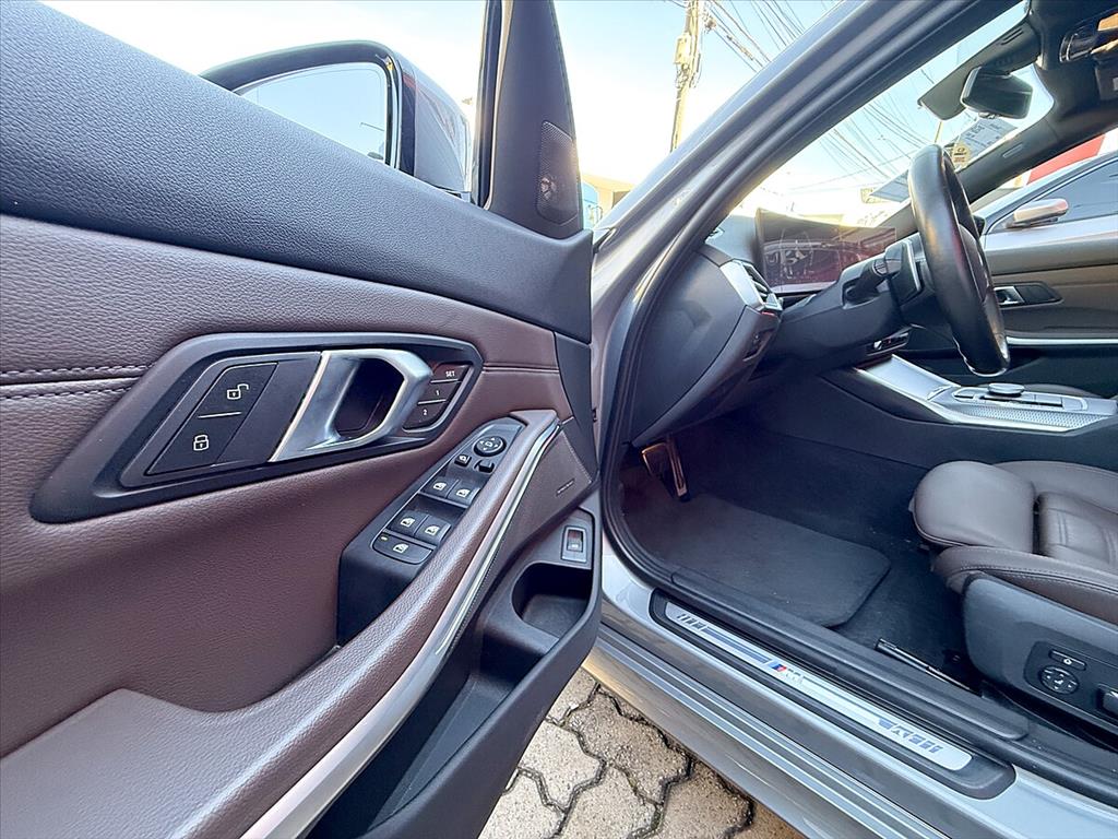 BMW 320i 2.0 16V TURBO FLEX M SPORT AUTOMÁTICO