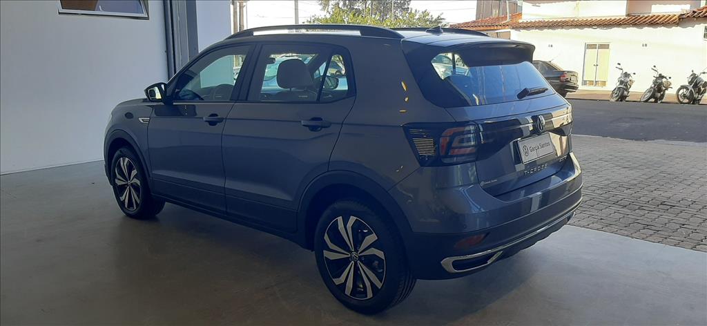 T-CROSS 1.0 200 TSI TOTAL FLEX COMFORTLINE AUTOMÁTICO4