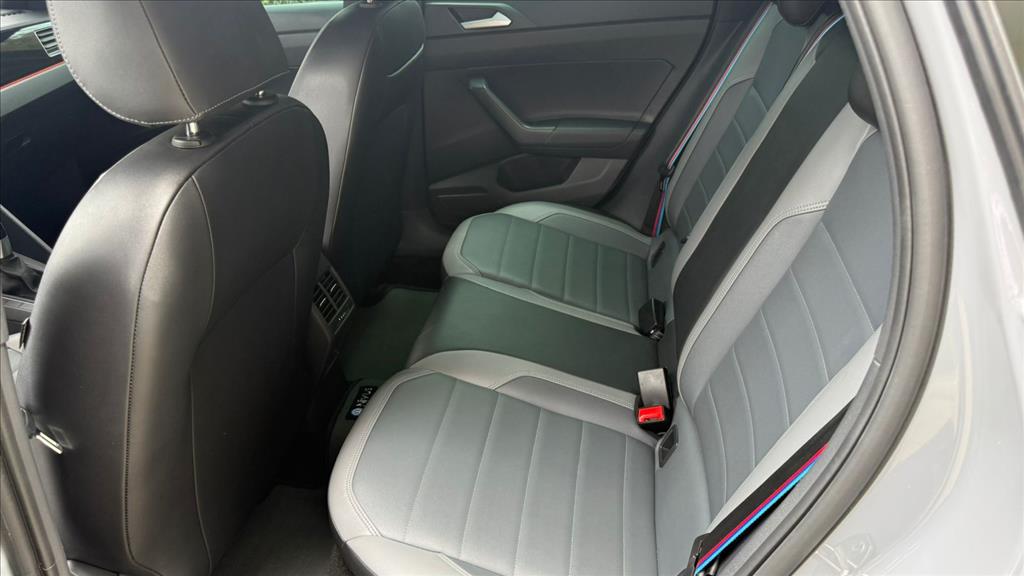 NIVUS 1.0 200 TSI TOTAL FLEX HIGHLINE AUTOMÁTICO7