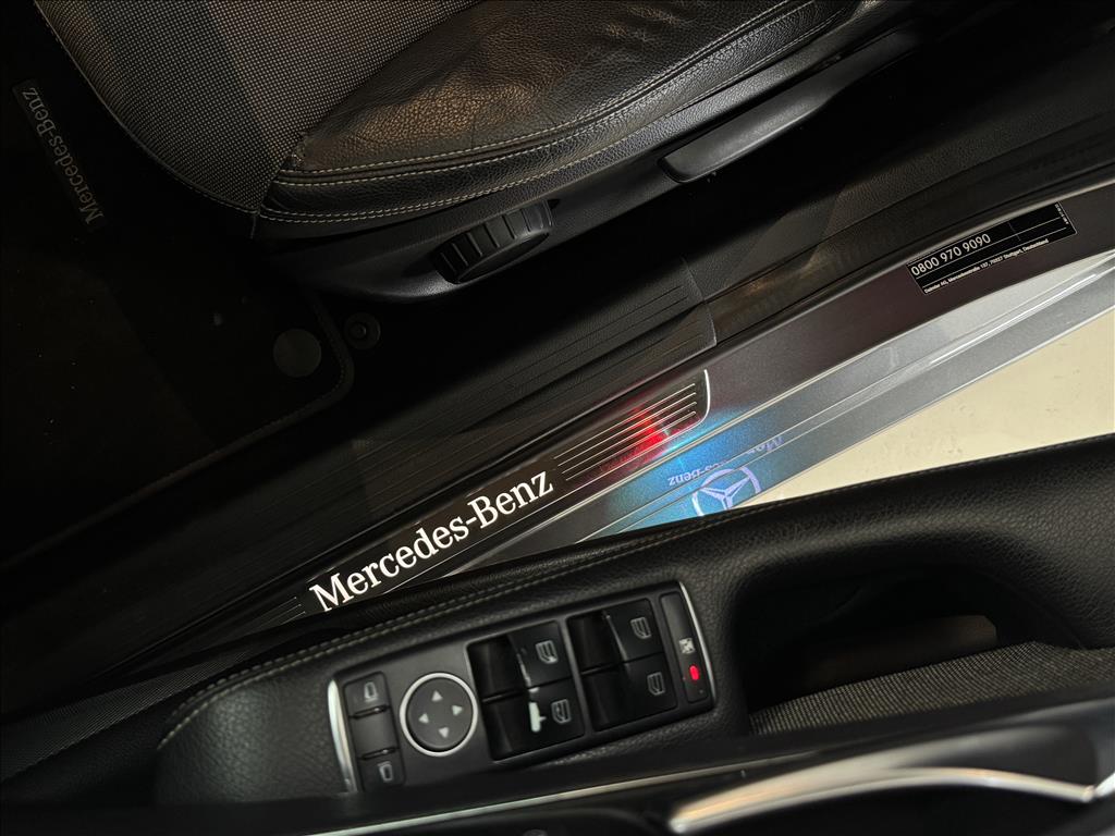 A 200 1.6 TURBO URBAN 16V GASOLINA 4P AUTOMÁTICO8