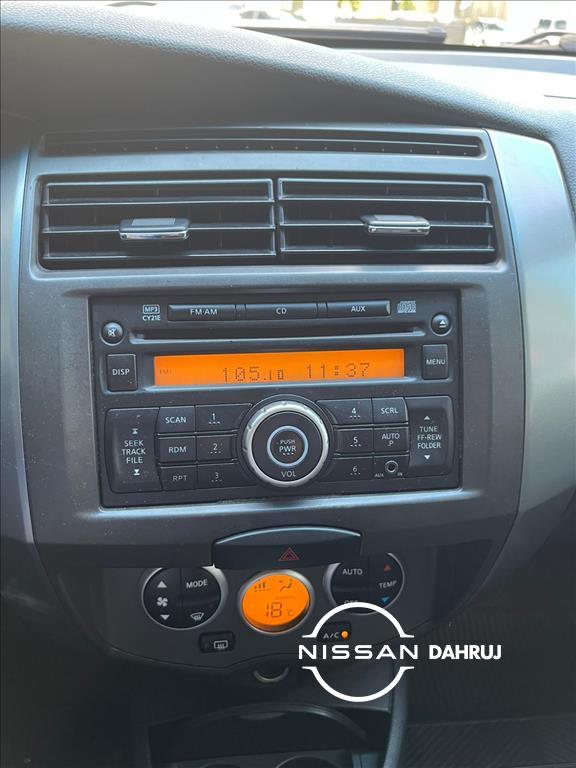 GRAND LIVINA 1.8 SL 16V FLEX 4P MANUAL5