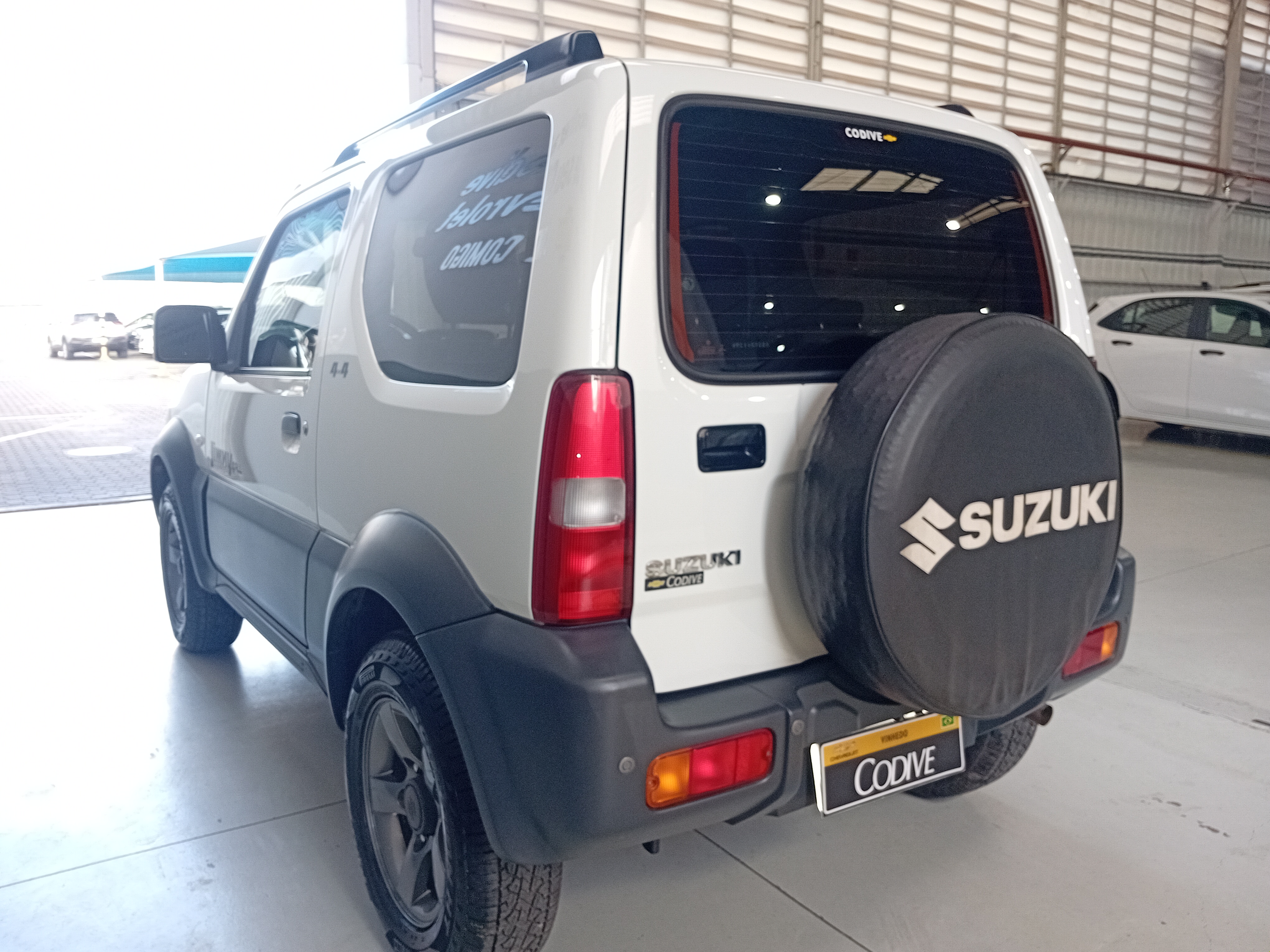 JIMNY 1.3 4ALL 4X4 16V GASOLINA 2P MANUAL3