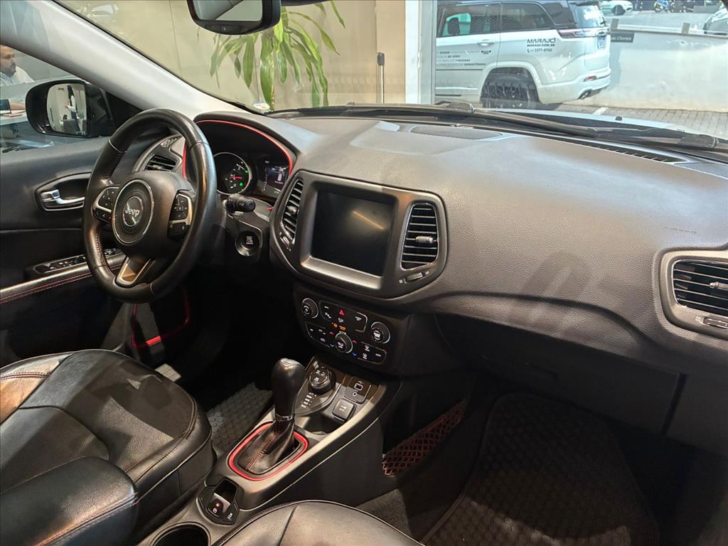 COMPASS 2.0 16V DIESEL TRAILHAWK 4X4 AUTOMÁTICO