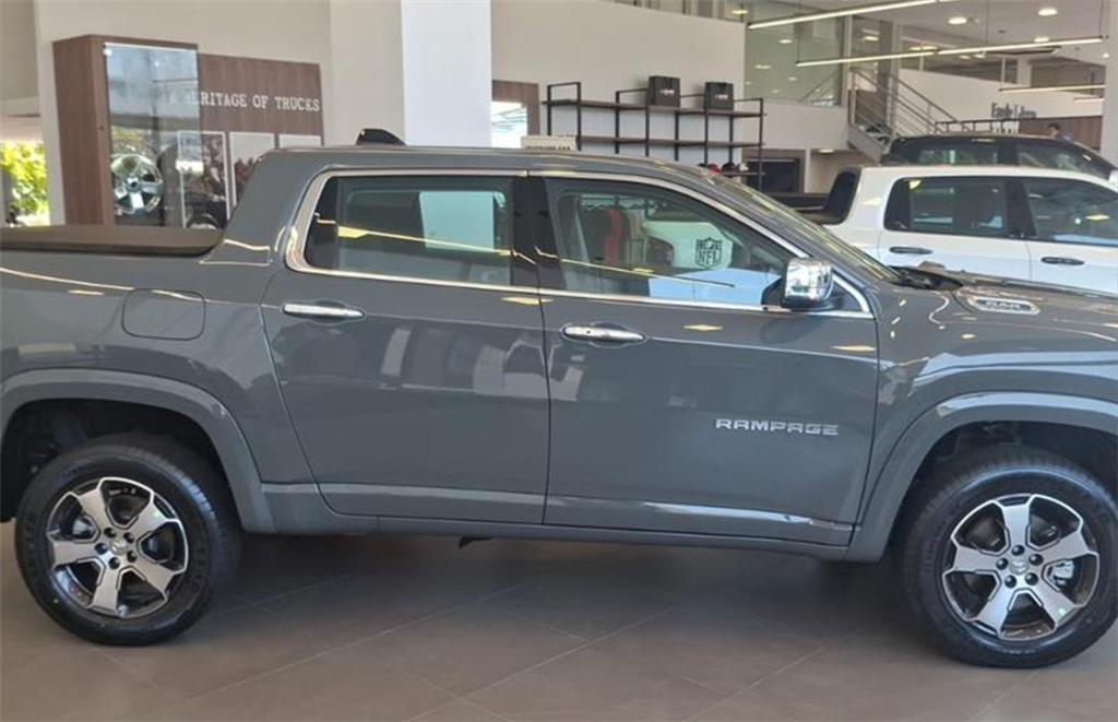 RAMPAGE 2.2 TURBO DIESEL LARAMIE 4X4 AUTOMÁTICO1