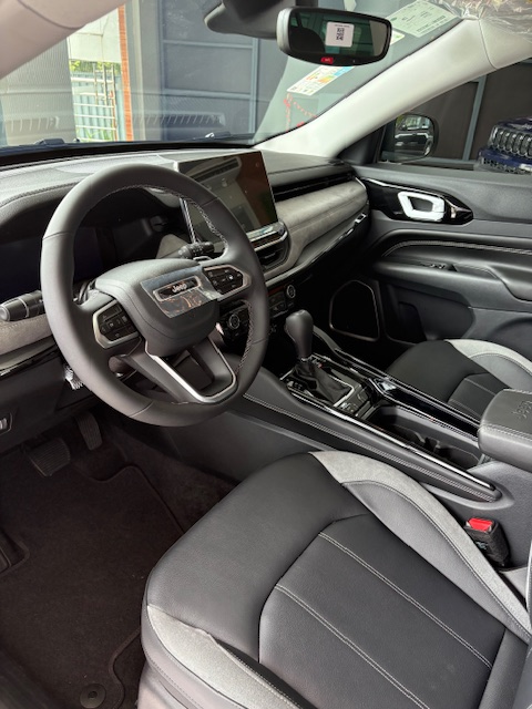 COMMANDER 1.3 T270 TURBO FLEX LIMITED AT63