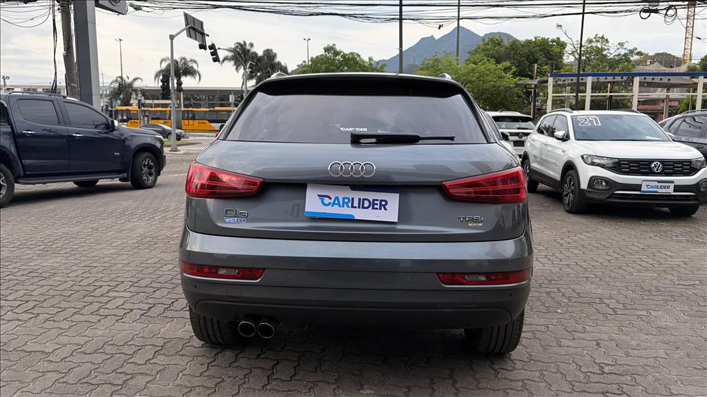 Q3 1.4 TFSI AMBIENTE FLEX 4P S TRONIC3
