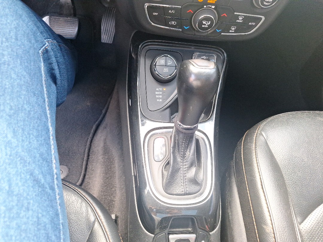 COMPASS 2.0 16V DIESEL LIMITED 4X4 AUTOMÁTICO15