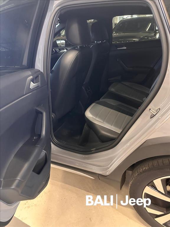 NIVUS 1.0 200 TSI TOTAL FLEX HIGHLINE AUTOMÁTICO10