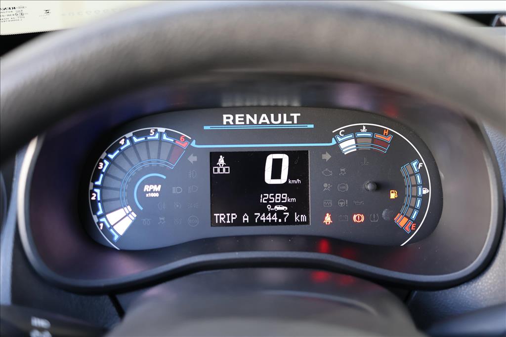 RENAULT KWID 1.0 12V SCE FLEX OUTSIDER MANUAL