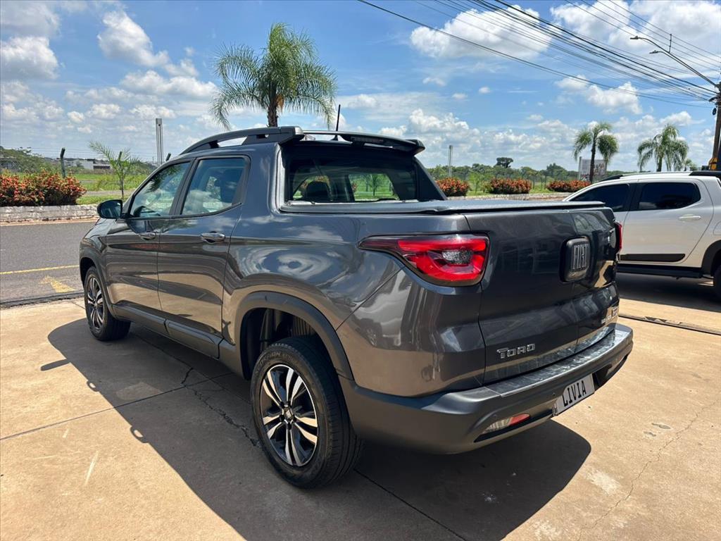 TORO 1.3 TURBO 270 FLEX FREEDOM AT65