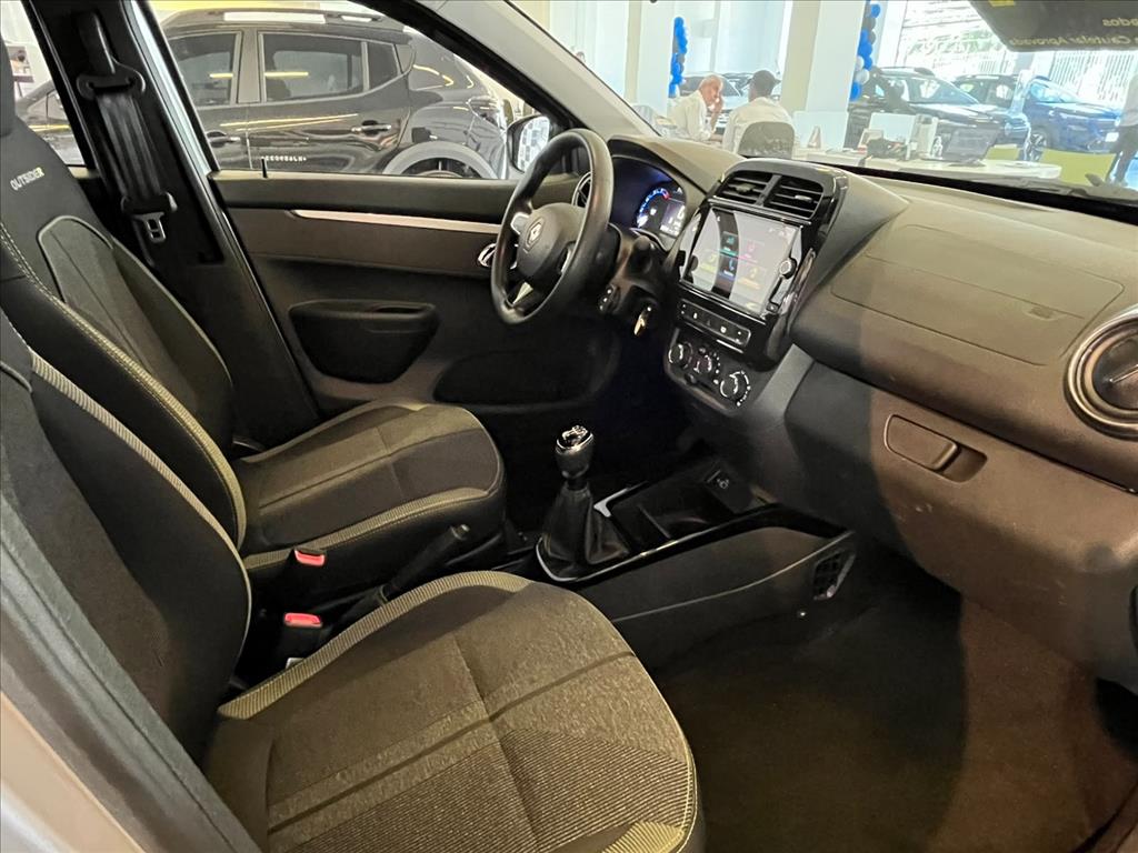 KWID 1.0 12V SCE FLEX OUTSIDER MANUAL11
