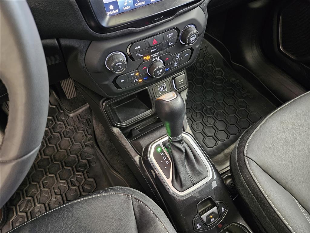 RENEGADE 1.3 T270 TURBO FLEX SAHARA AT6