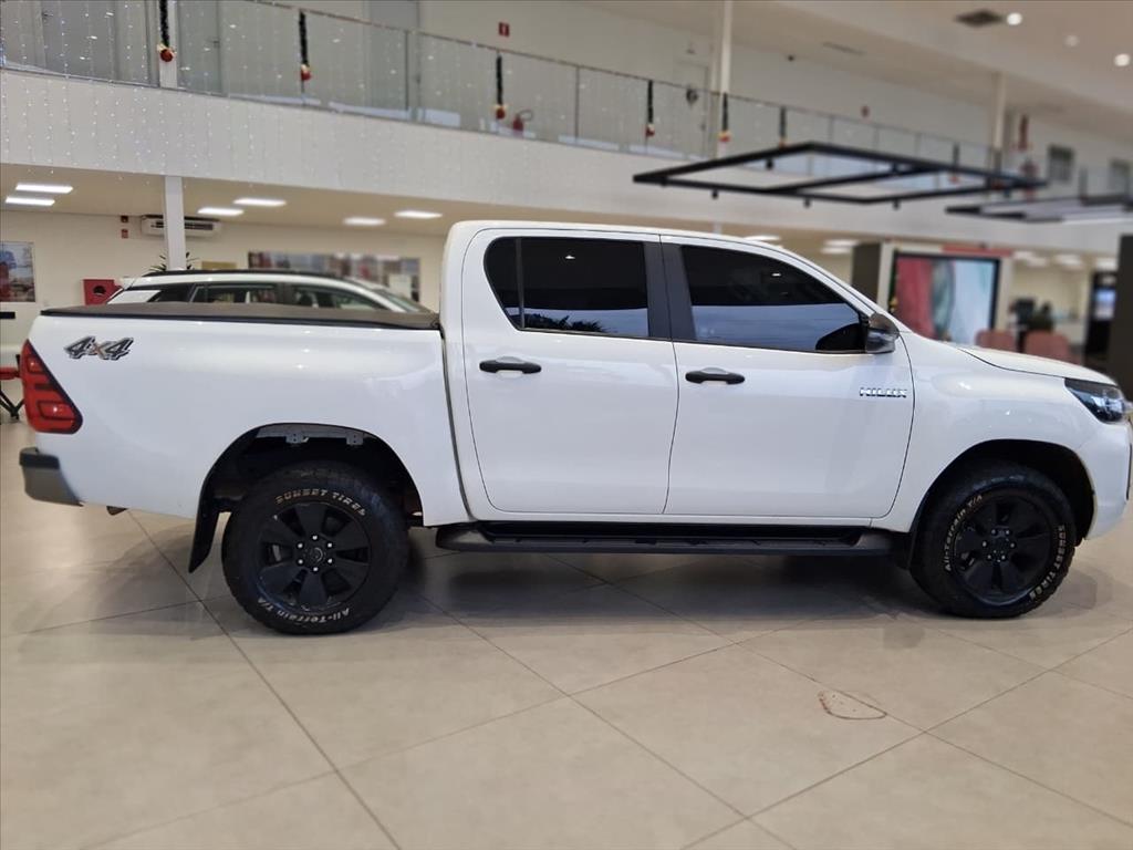 HILUX 2.8 D-4D TURBO DIESEL CD POWER PACK 4X4 AUTOMÁTICO2