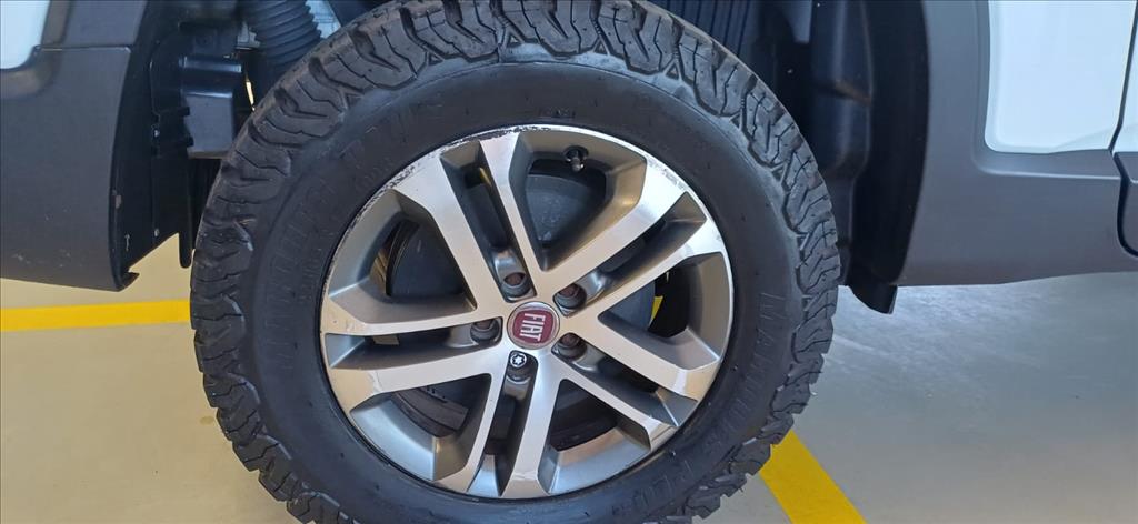 TORO 2.0 16V TURBO DIESEL VOLCANO 4WD AT97