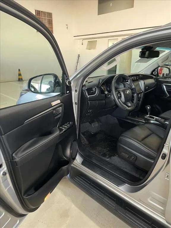 HILUX SW4 2.8 D-4D TURBO DIESEL SRX PLATINUM 7L 4X4 AUTOMÁTICO11