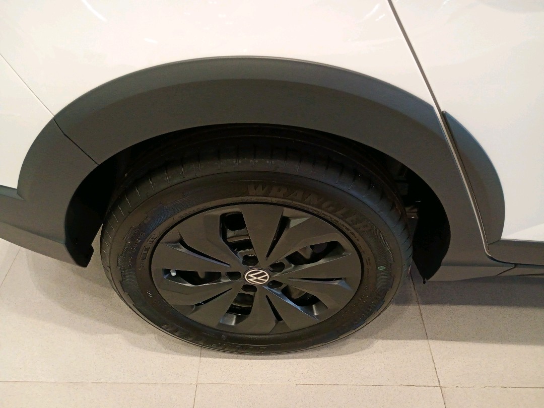 NIVUS 1.0 200 TSI TOTAL FLEX SENSE AUTOMÁTICO9